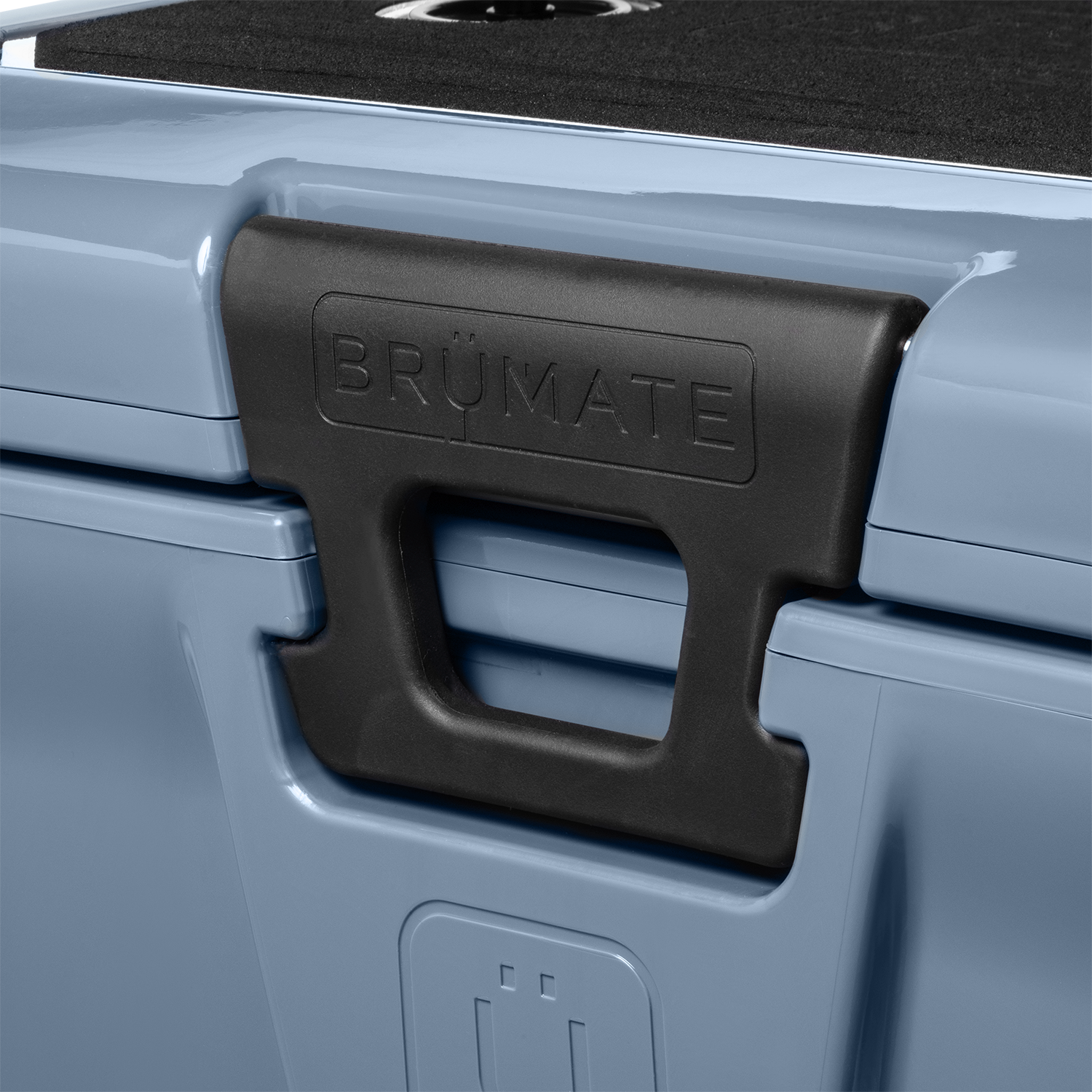 brutank-20qt-x1 BruTank-20-Denim-Latch.png